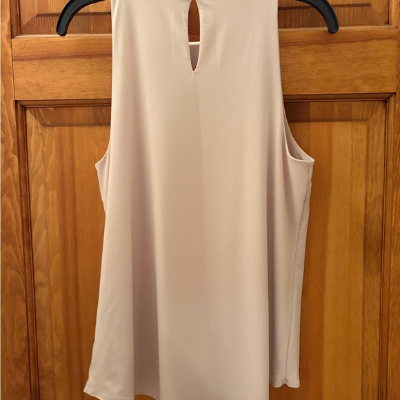 Express Blush Sleeveless Shell Top - Picture 4 of 4